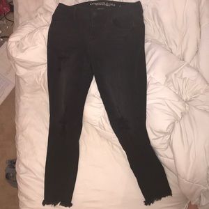 american eagle black distressed skinny jegging